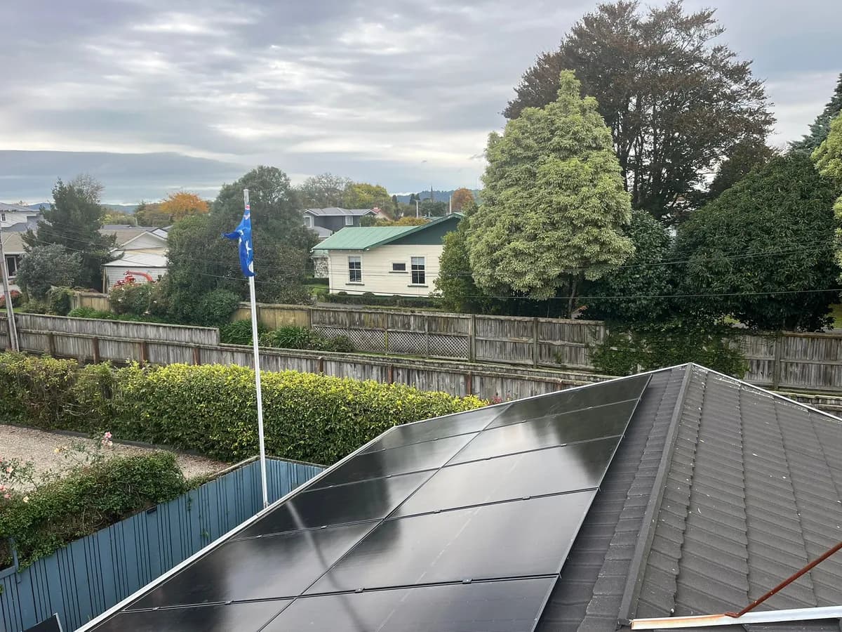 A 6.6kW EFS Solar array on a home in Cambridge, Waikato