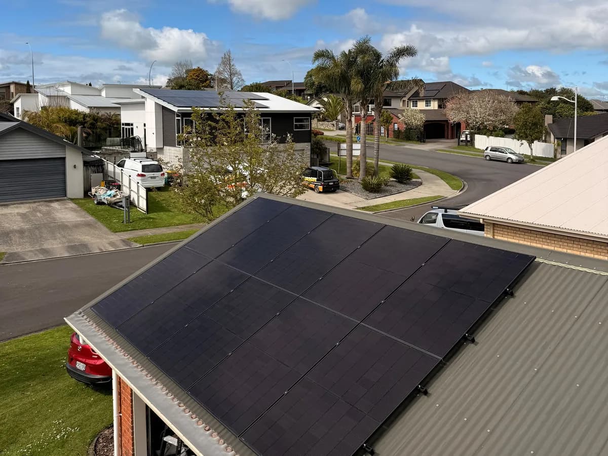 A 6.8kW EFS Solar array on a metal roof in Hamilton, Waikato, on a suburban street