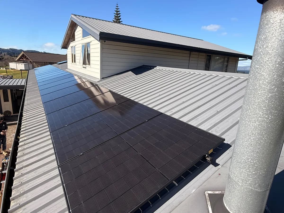 A 9.1kW EFS Solar array on a rural home at Hamurana, Bay of Plenty