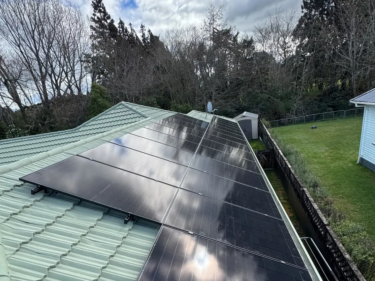 A 10.47kW EFS Solar array on a green tile roof in Inglewood, Taranaki