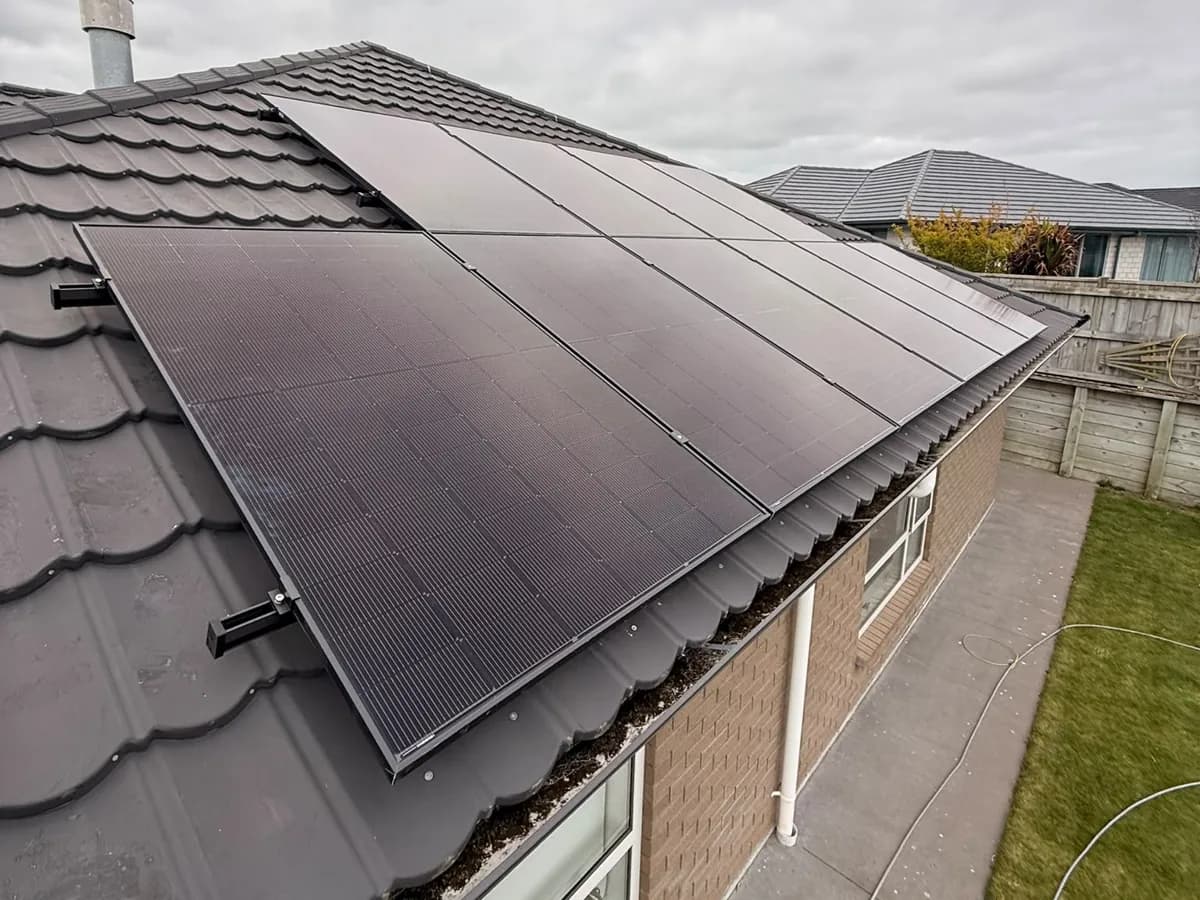 A 4.55kW EFS Solar array on a charcoal tile roof in a New Plymouth suburb, Taranaki