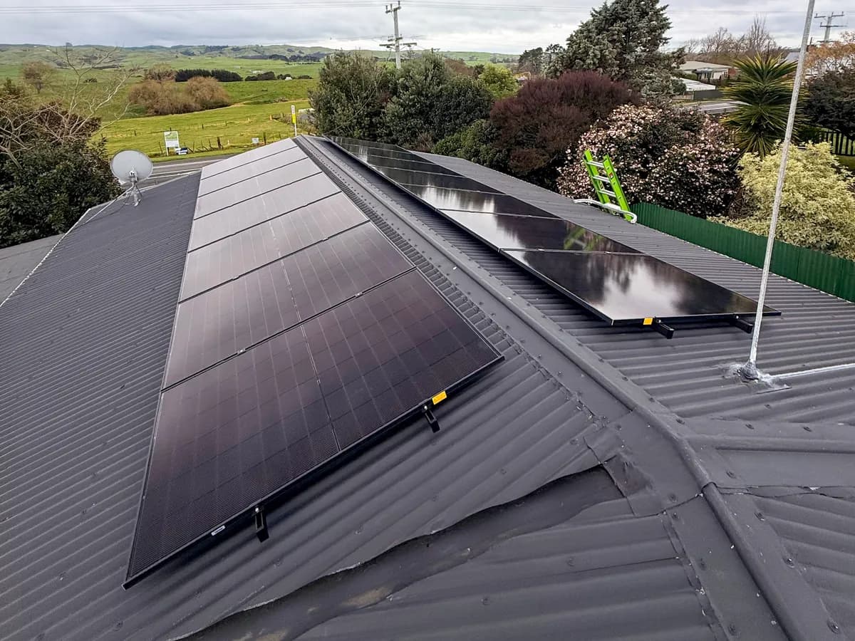A 6.37kW EFS Solar array either side of the ridge on a rural home at Tahuna, Waikato