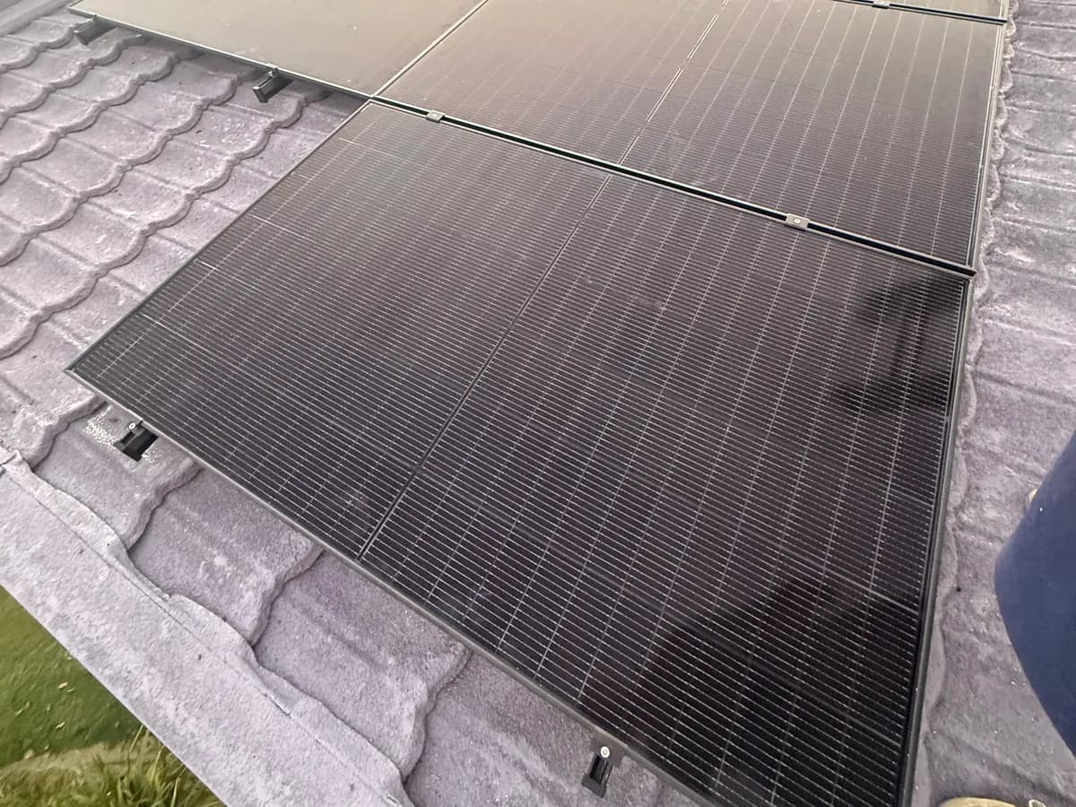 A 6.6kW EFS Solar array on a home in Te Awamutu, Waikato