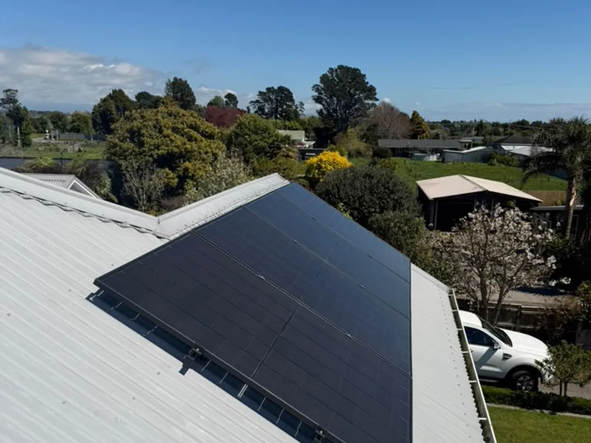 A 4.55kW EFS Solar array on a white metal roof in Waitara, Taranaki